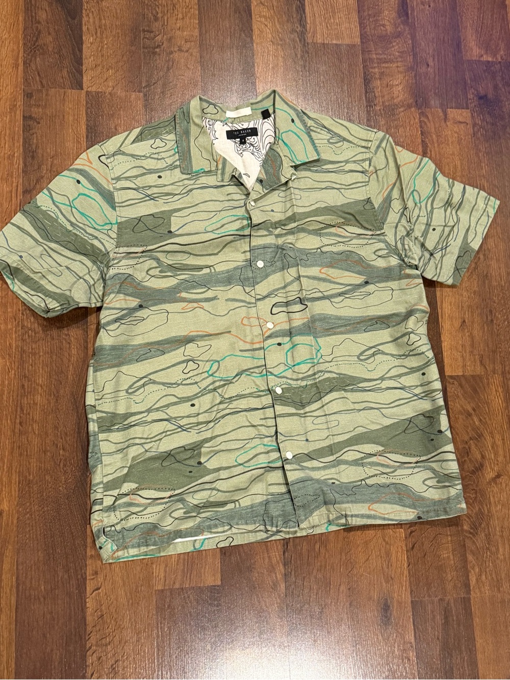 Ted Baker London men’s camo wave design button up shirt (size 4 - large)